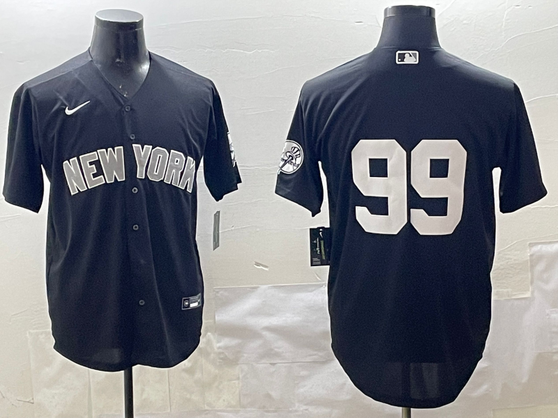 Men's New York Yankees Aaron Judge #99 Black Player Jersey1